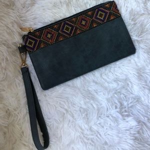 navy faux leather wristlet